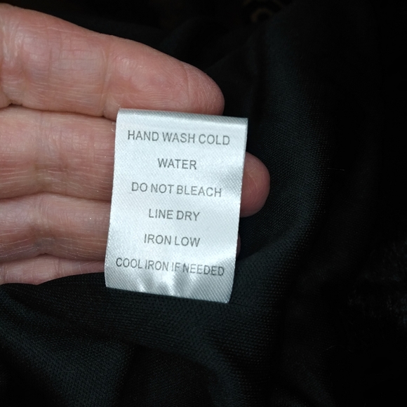 Fashion On Earth Black Chinchilla Style Faux Fur Jacket - Picture 8 of 9